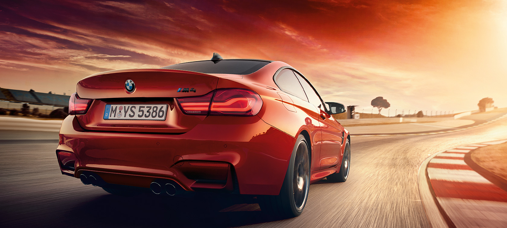 新BMW M4双门轿跑车的动态驾驶性能 新BMW M4双门轿跑车的动态驾驶性能