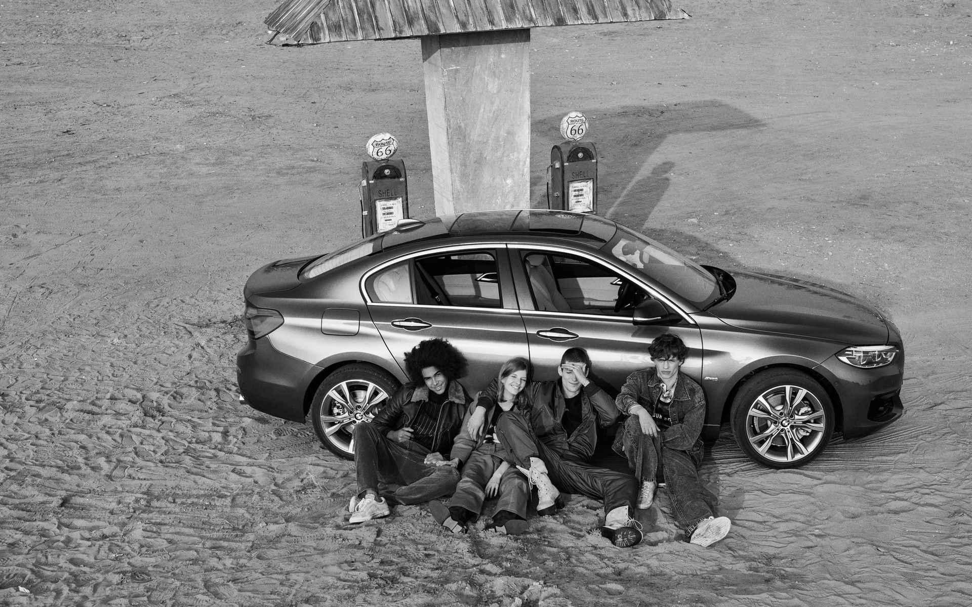新BMW 1系三厢运动轿车的BMW互联驾驶 图片与视频 新BMW 1系三厢运动轿车的BMW互联驾驶 图片与视频