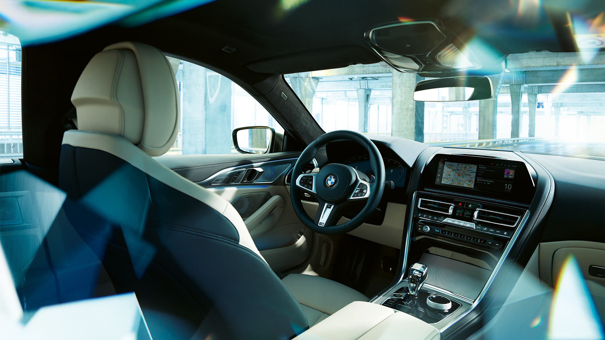 全新宝马8系四门轿跑车驾驶室