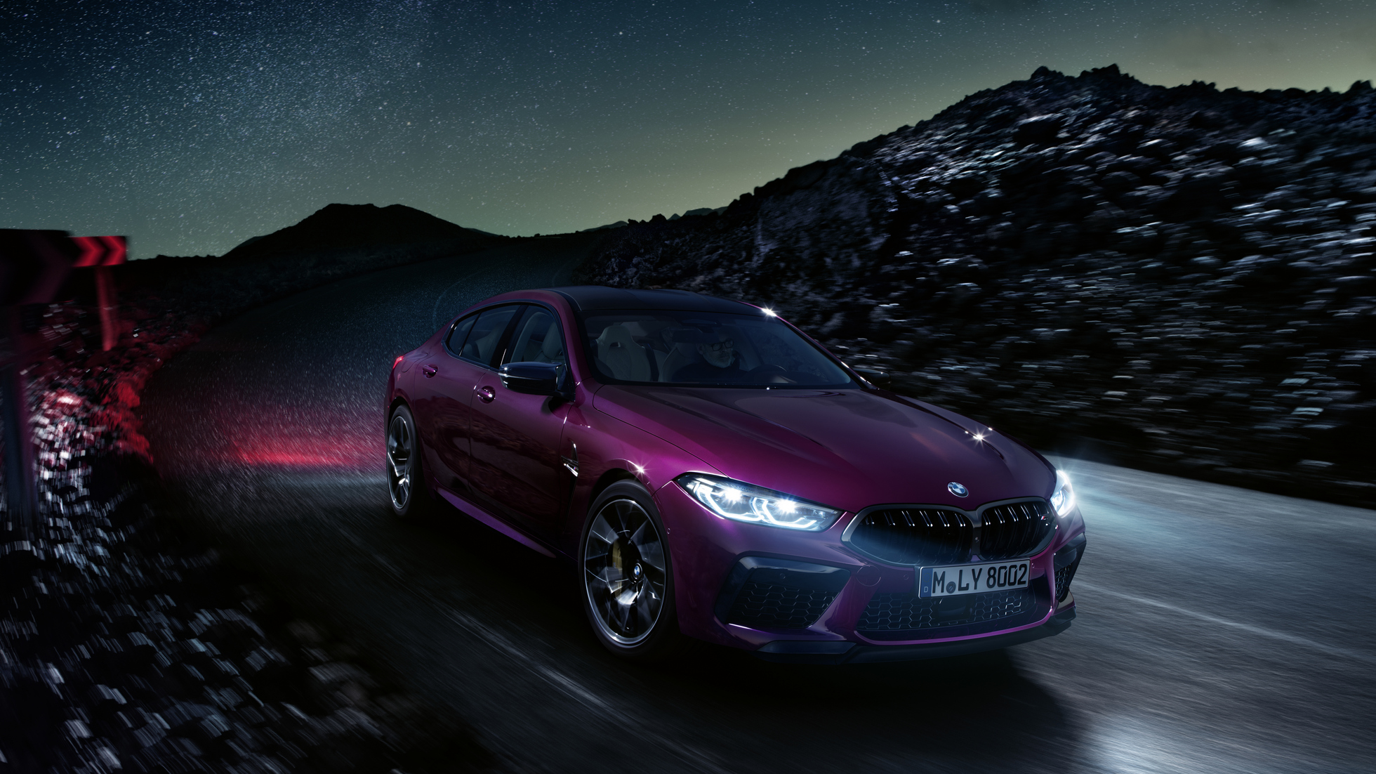 全新bmw m8四门轿跑车