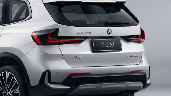 宝马X1隐藏式储物