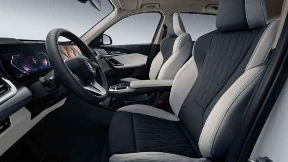 宝马X1宽敞后排