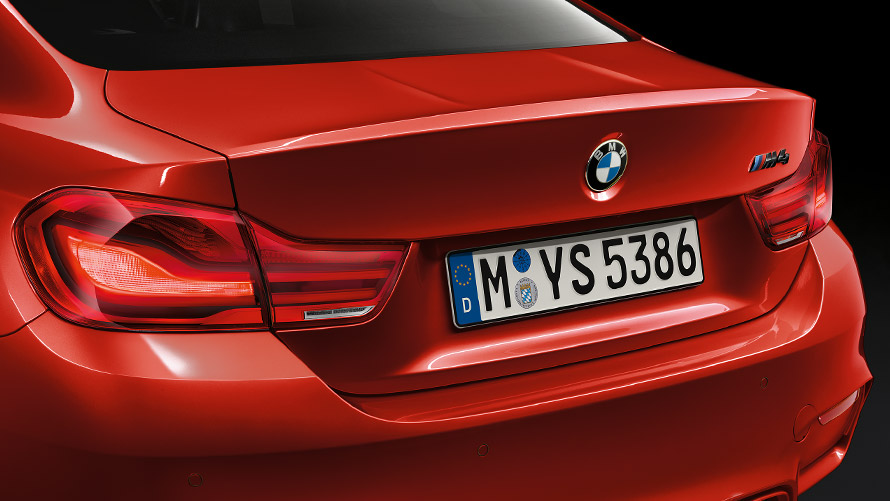 新BMW M4双门轿跑车 全LED车灯 新BMW M4双门轿跑车 全LED车灯