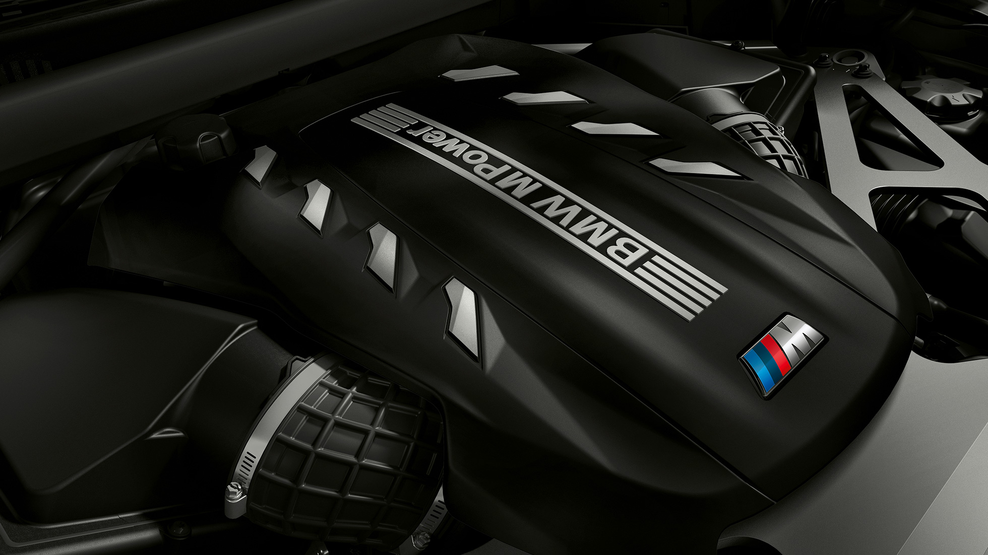 High-performance M TwinPower Turbo 8-cylinder petrol engine BMW X5 M Competition High-performance M TwinPower Turbo 8-cylinder petrol engine BMW X5 M Competition F95 close-up