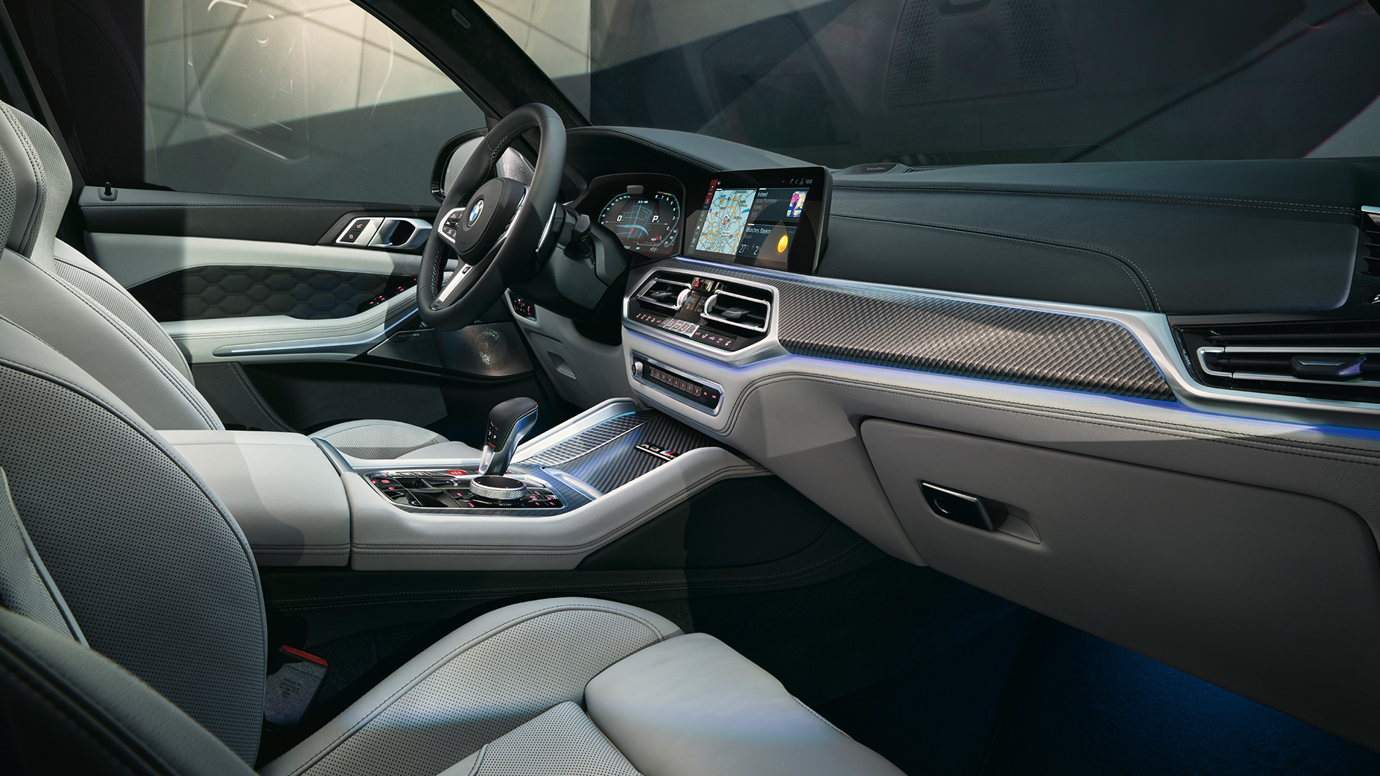 匠心独具的M换挡杆,是全新BMW X5 M运动豪华驾驶舱的亮点之一。 <br>*图片展示仅为欧洲上市车型,实际配置信息以中国上市产品为准 <br>*中国车型暂未上市,更多动态,敬请期待 匠心独具的M换挡杆,是全新BMW X5 M运动豪华驾驶舱的亮点之一。 <br>*图片展示仅为欧洲上市车型,实际配置信息以中国上市产品为准 <br>*中国车型暂未上市,更多动态,敬请期待