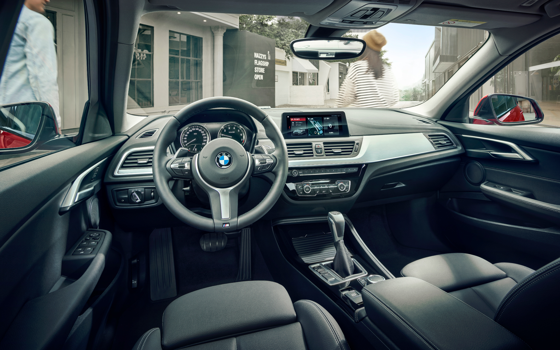 新BMW 1系三厢运动轿车的BMW互联驾驶 图片与视频 BMW 1系三厢运动轿车的BMW互联驾驶 图片与视频