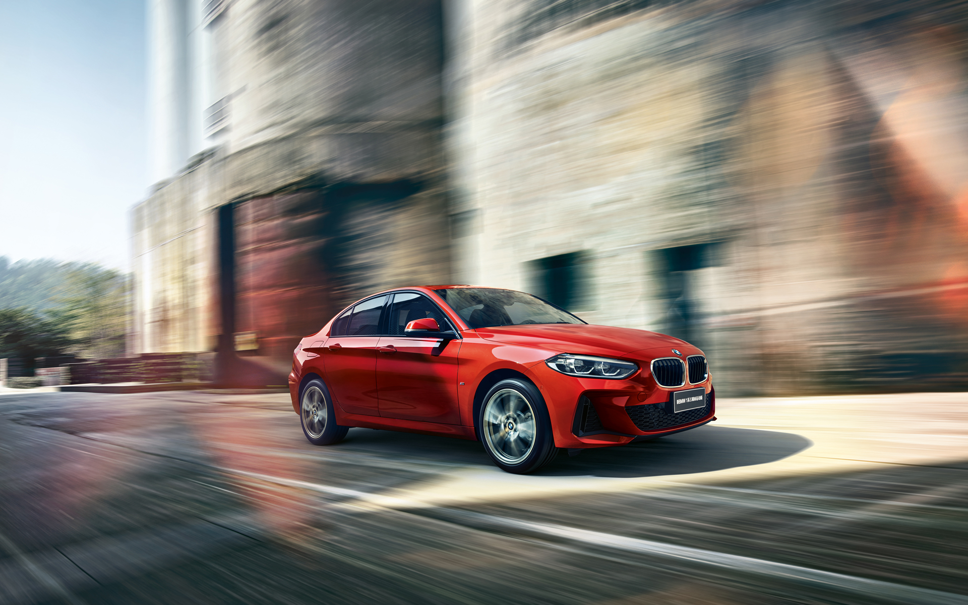 新BMW 1系三厢运动轿车的BMW互联驾驶 图片与视频 BMW 1系三厢运动轿车的BMW互联驾驶 图片与视频