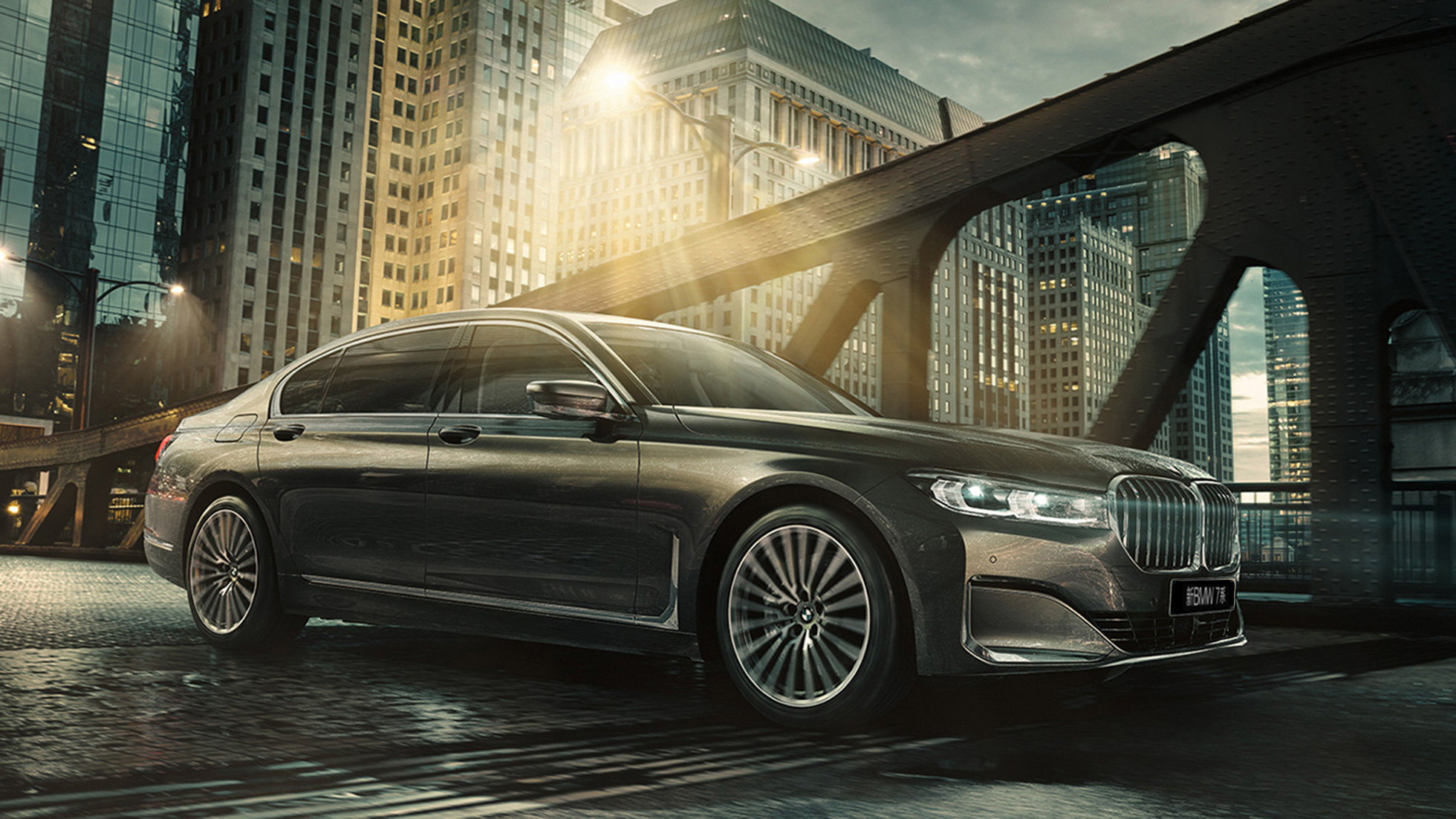 BMW 7 Series Sedan Connectivity features BMW 7 Series Sedan: man sits in BMW and uses Connectivity features