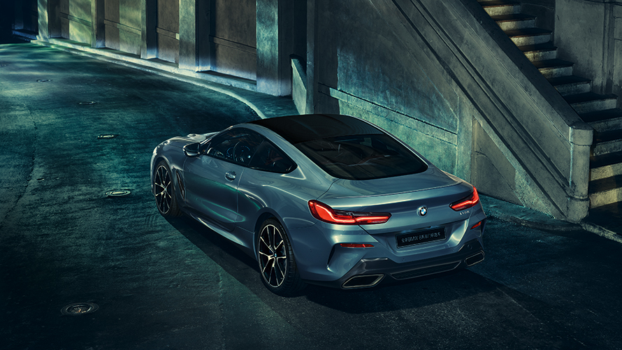 宝马8系双门轿跑车视频 宝马8系双门跑车内饰 外观性能 宝马中国