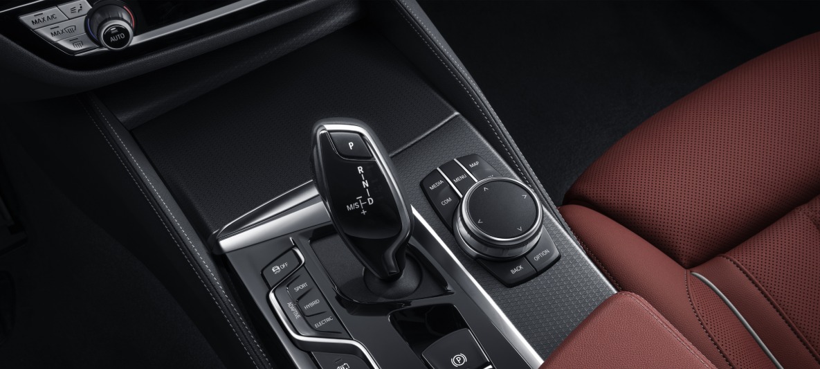 新BMW 5系插电式混合高效混合动力 新BMW 5系插电式混合高效混合动力