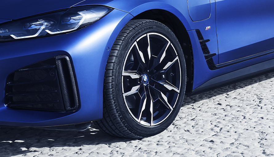 M Performance 车型专属19英寸轮毂