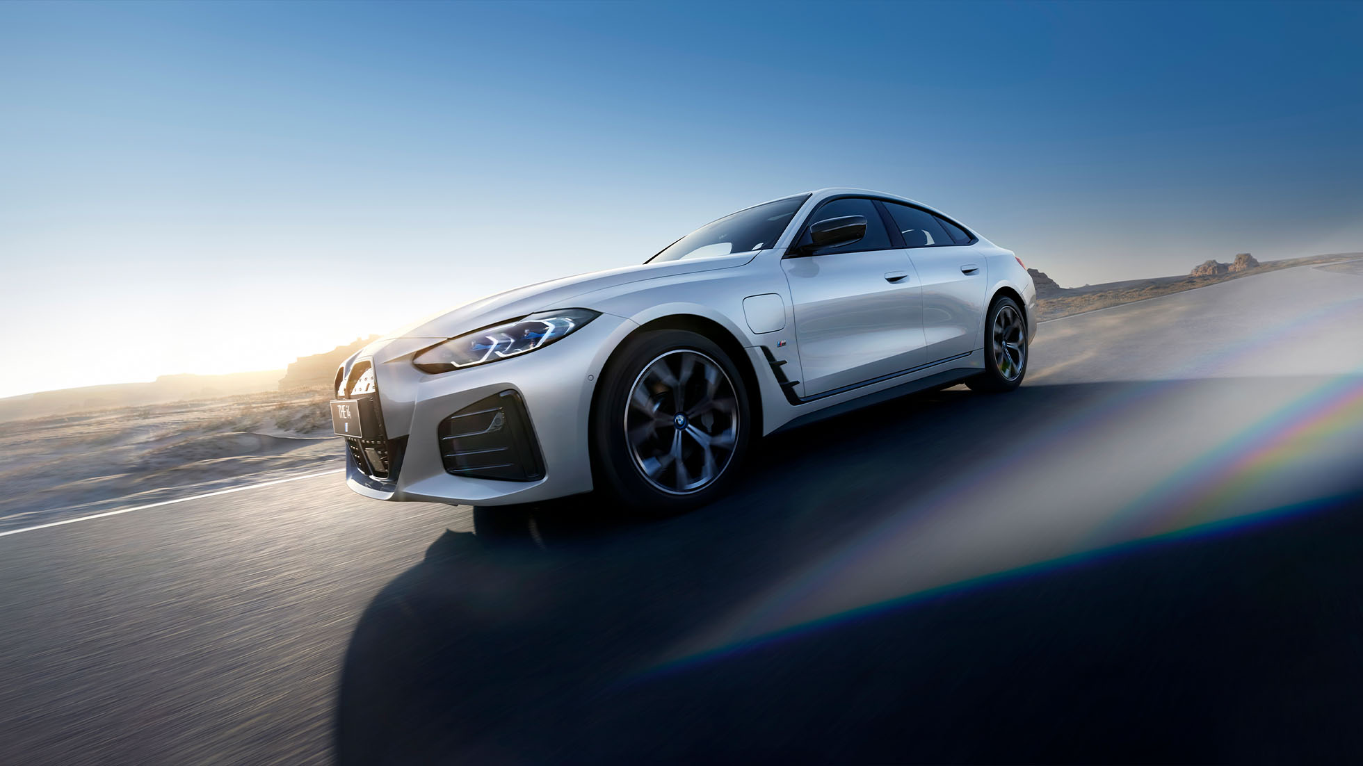 搭载BMW第五代eDrive电驱技术,创新BMW i4 eDrive40续航里程最高可达625公里,续航能力强劲出众。 *该续航数据基于CLTC工况续航标准测得。 搭载BMW第五代eDrive电驱技术,创新BMW i4 eDrive40续航里程最高可达625公里,续航能力强劲出众。 *该续航数据基于CLTC工况续航标准测得。
