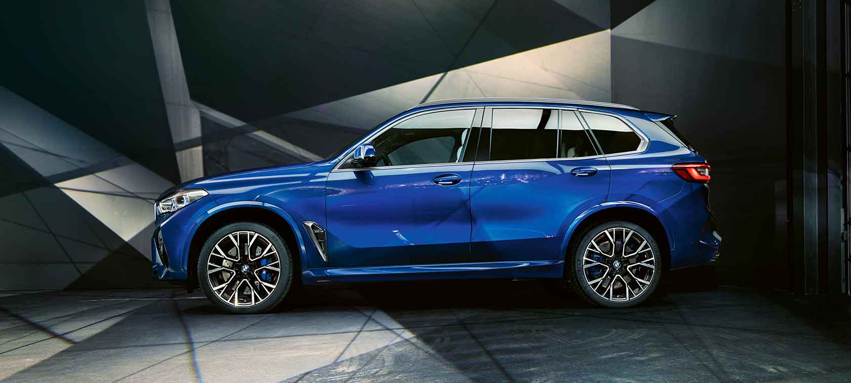 全新BMW X5 M的超卓性能 全新BMW X5 M的超卓性能