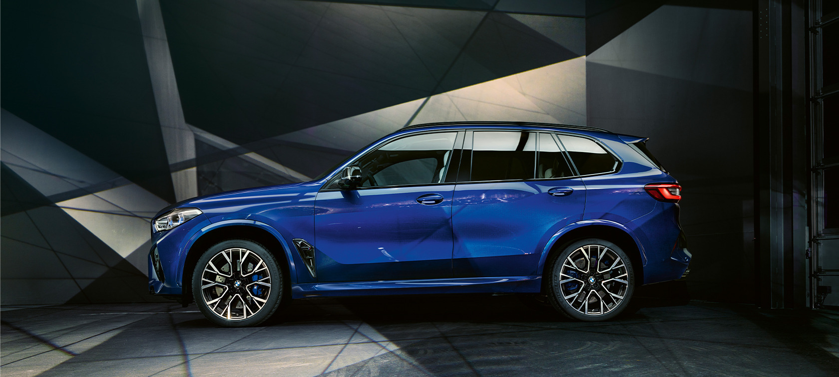 全新BMW X5 M的超卓性能 全新BMW X5 M的超卓性能