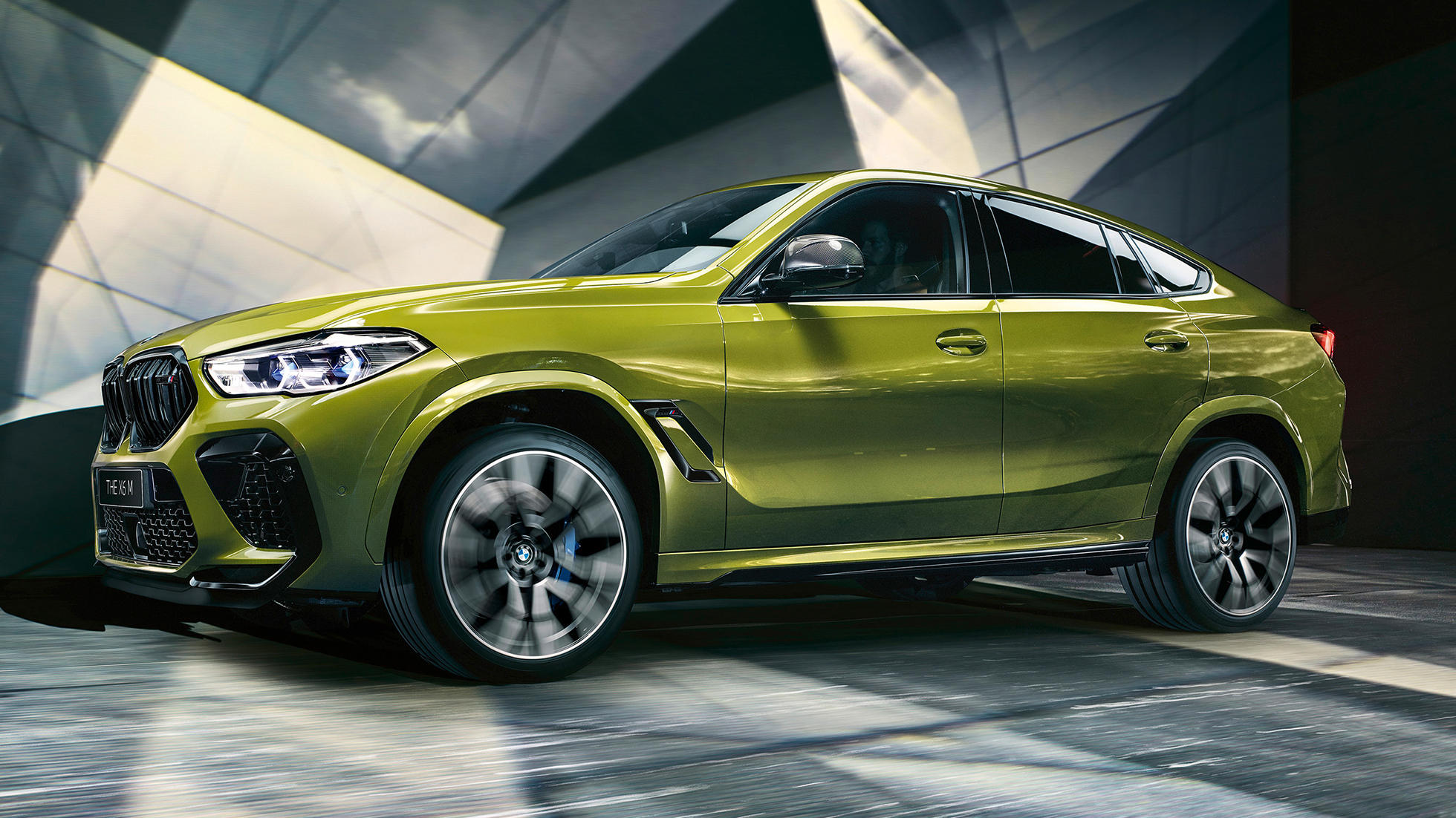 全新BMW X6 M 的侧身设计 全新BMW X6 M 的侧身设计