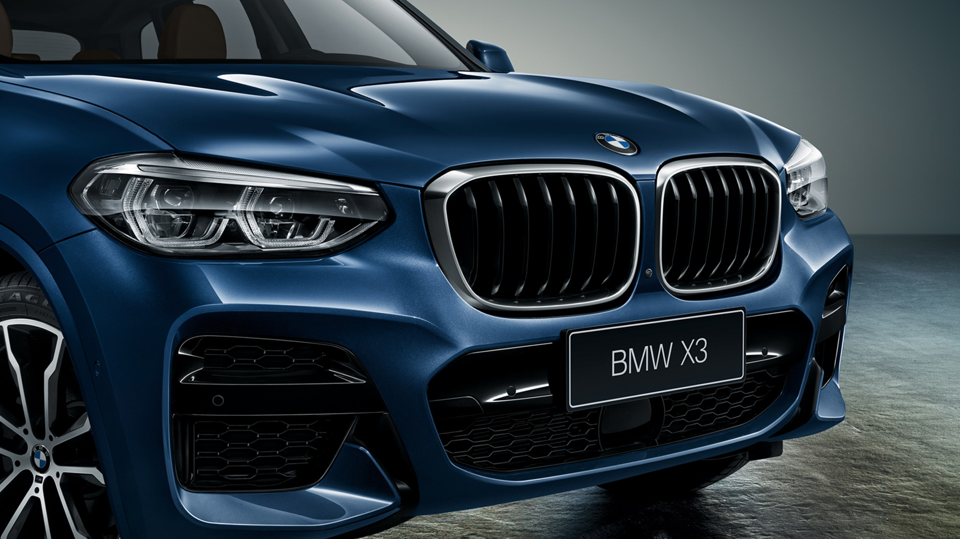 Sports car design BMW 8 Series Gran Coupé, sports car design