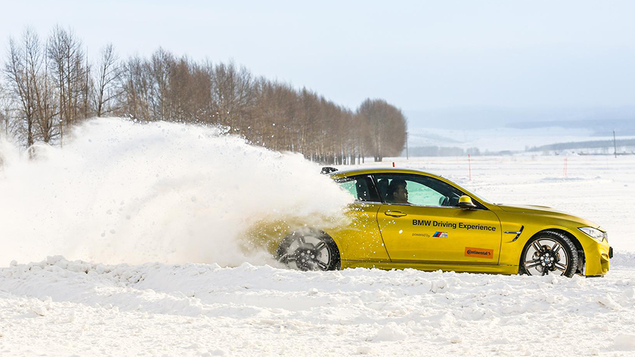 BMW 冰雪漂移大师