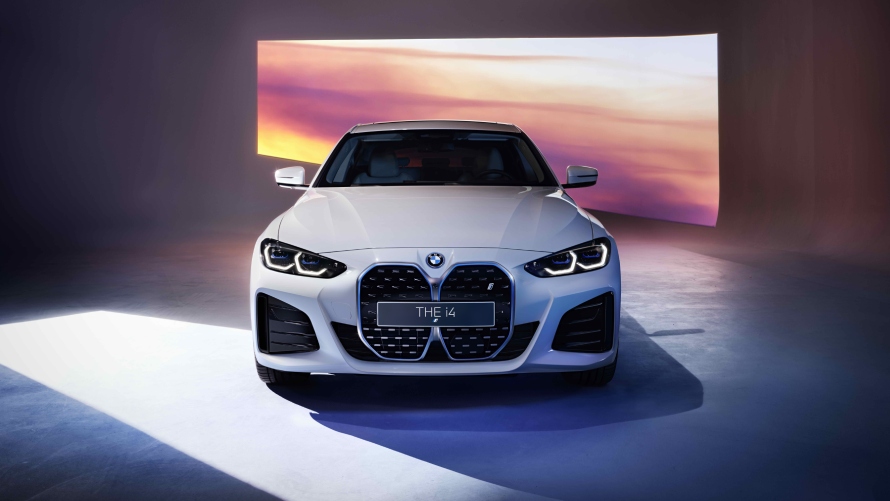 创新BMW i4