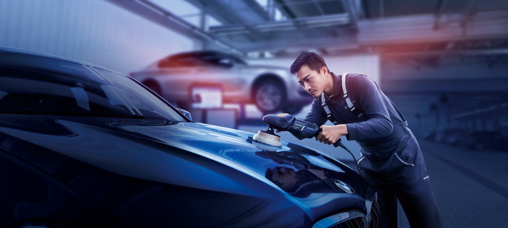 Bmw卓越钣喷认证维修服务